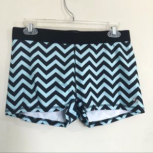 SOFFE Dri-Fit Chevron Gym Shorts - Size XL